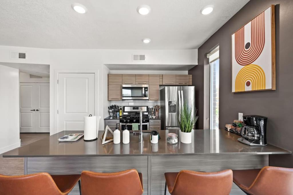 Lux 2 Bd Boho In Heart Of Slc Lägenhet Salt Lake City Exteriör bild