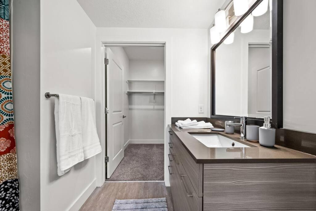 Lux 2 Bd Boho In Heart Of Slc Lägenhet Salt Lake City Exteriör bild