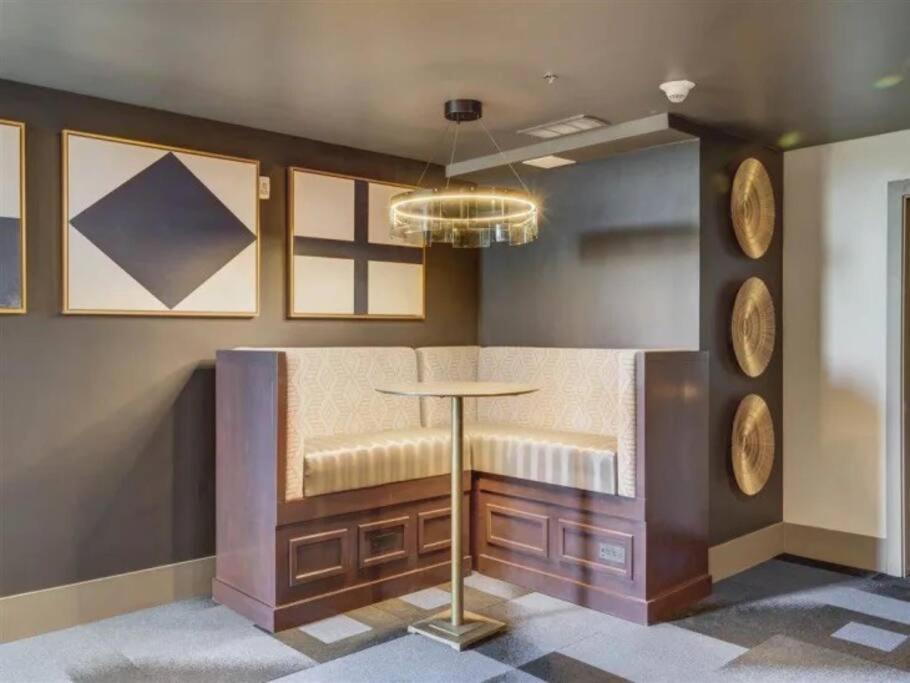 Lux 2 Bd Boho In Heart Of Slc Lägenhet Salt Lake City Exteriör bild